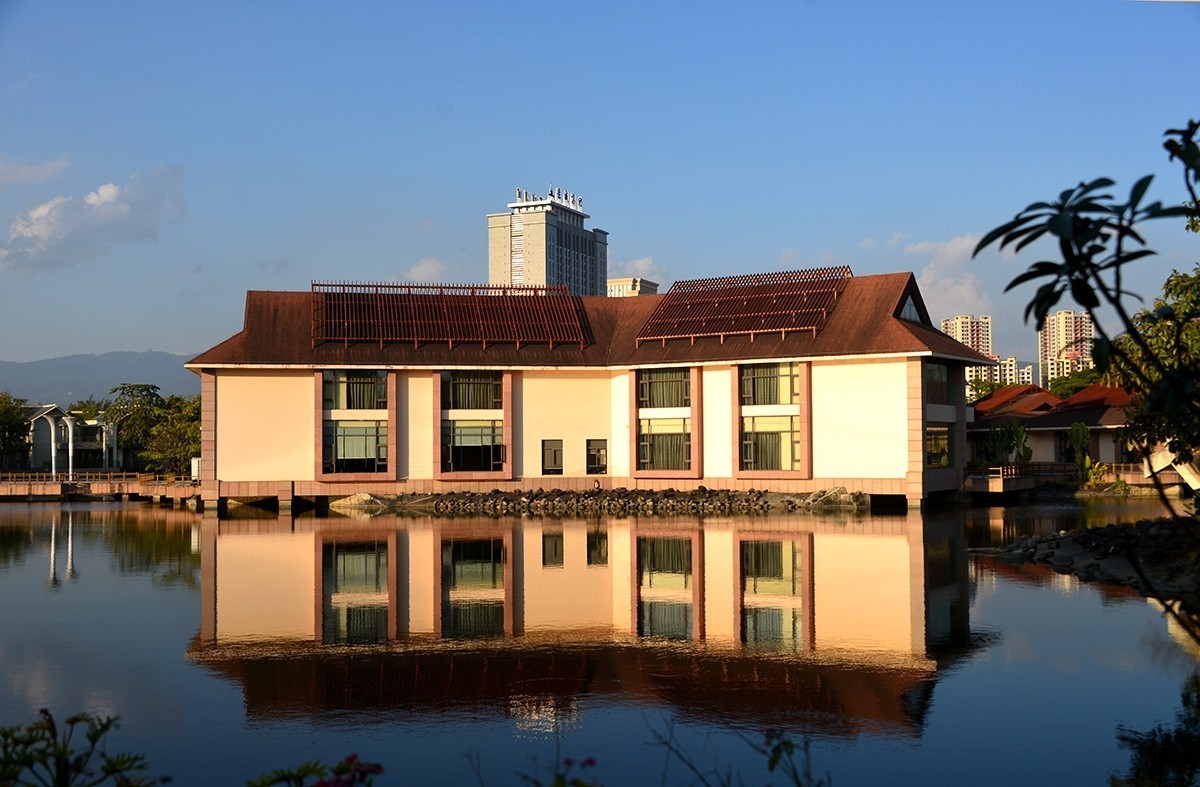 翡翠泉温泉度假村（云南腾冲）