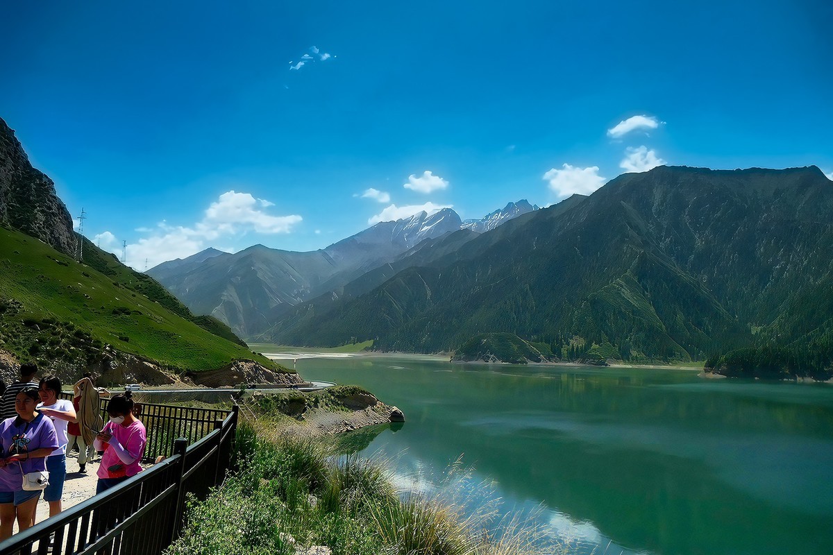 新疆库尔勒大龙池小龙池