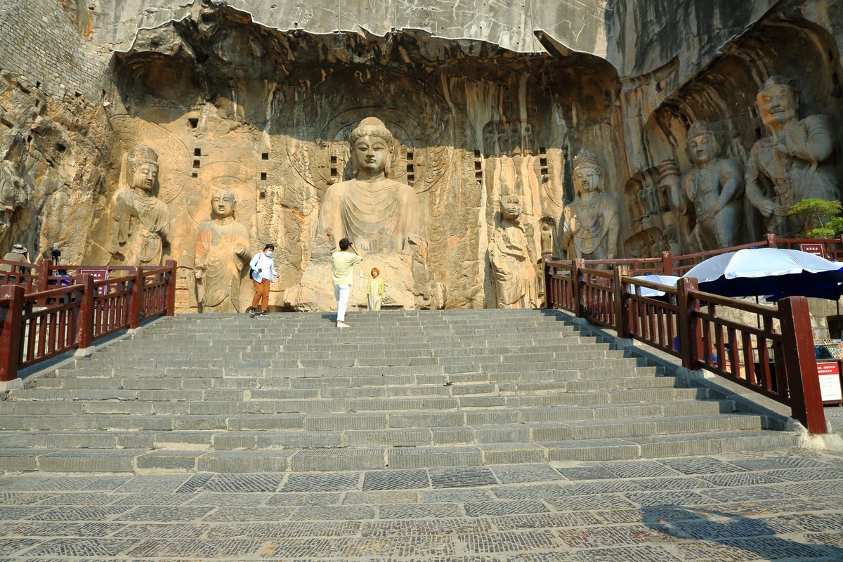 洛阳龙门石窟（一路向北）