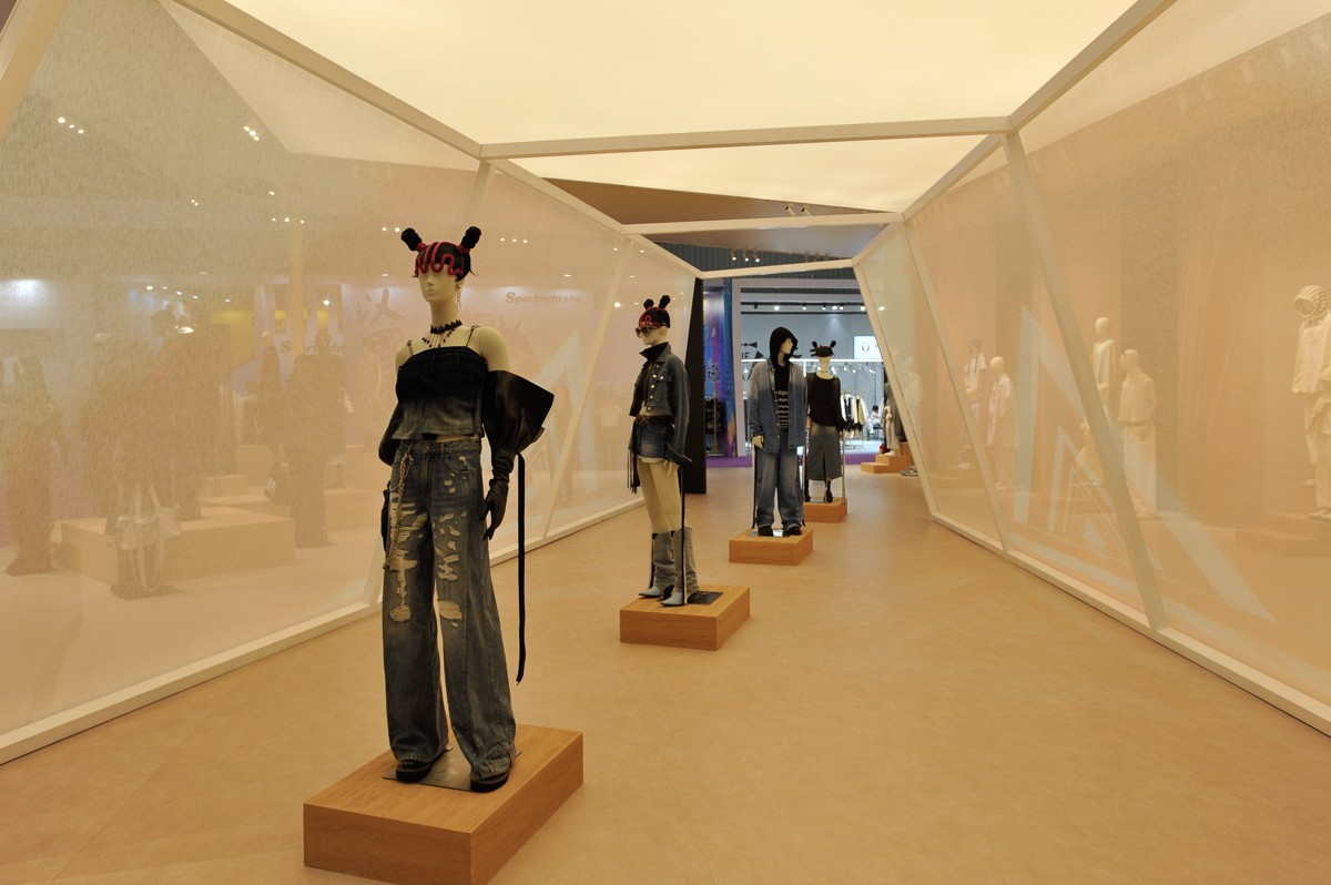 服装交易会 杂拍