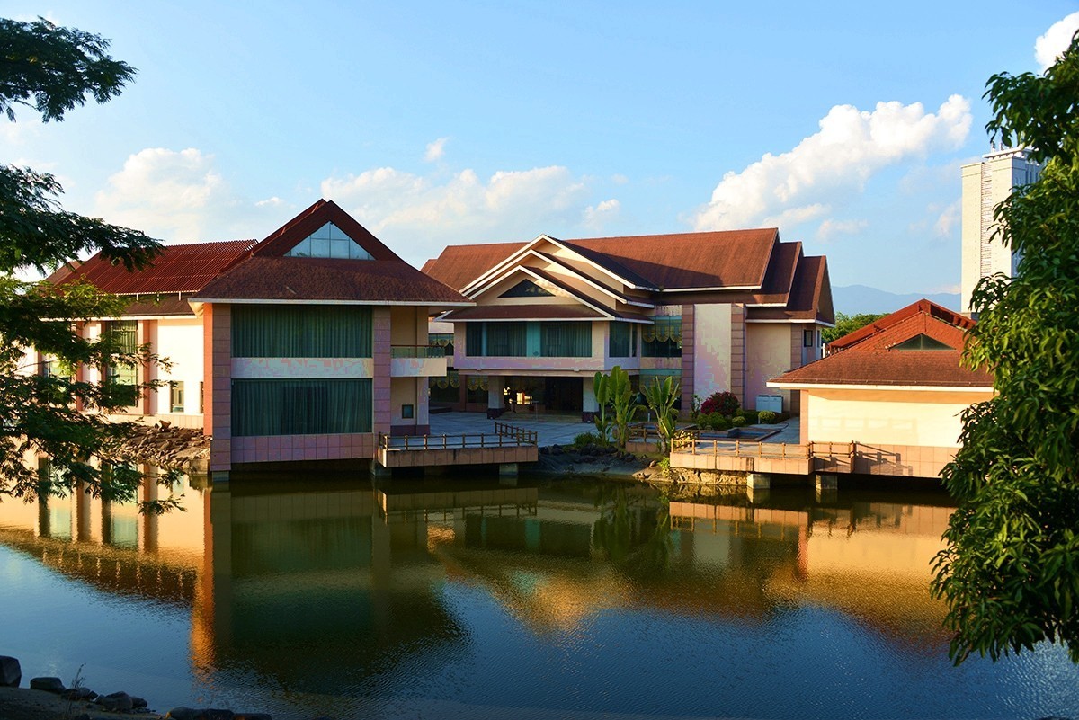 翡翠泉温泉度假村（云南腾冲）