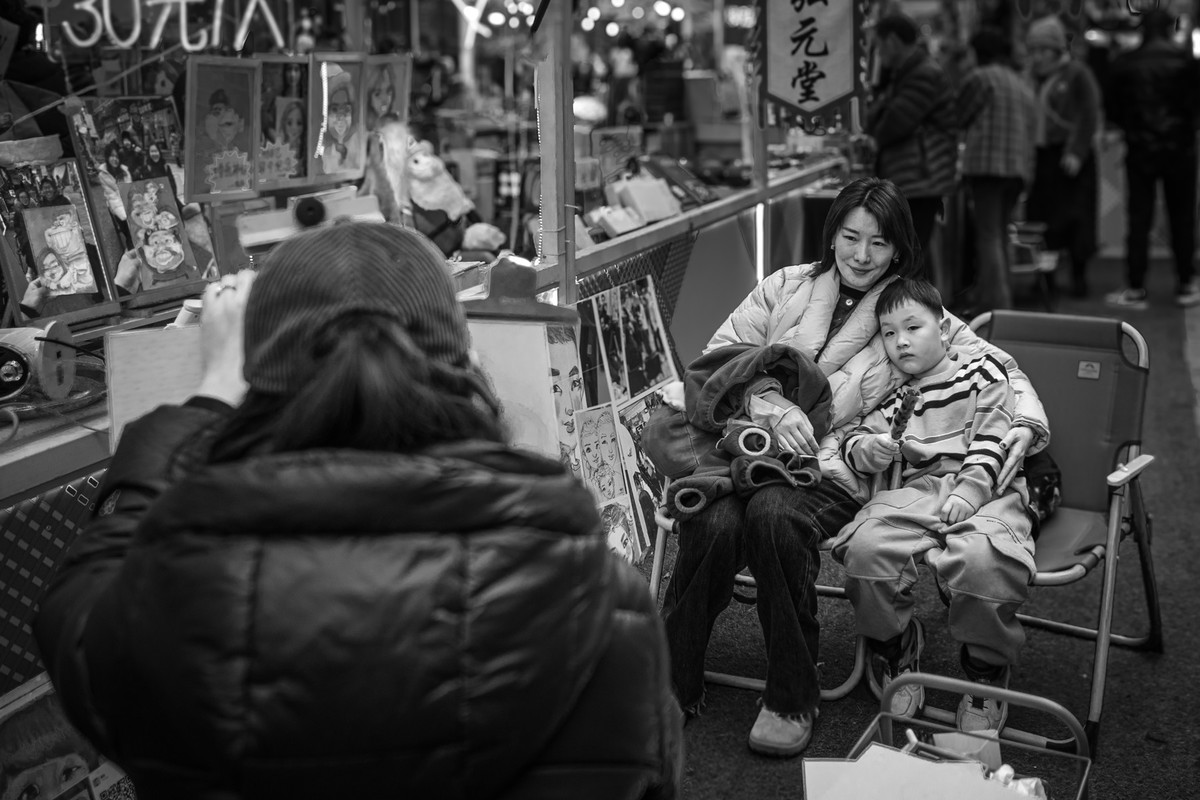 芸芸众生过去漫天尘土扬