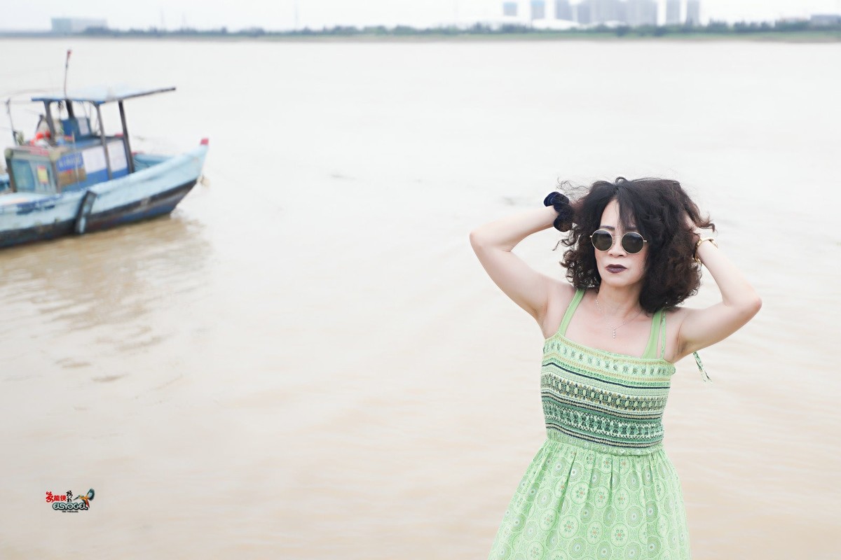 【泉州美女】---方芳