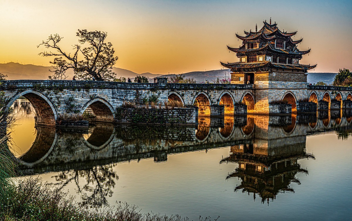 云南红河建水--双龙桥