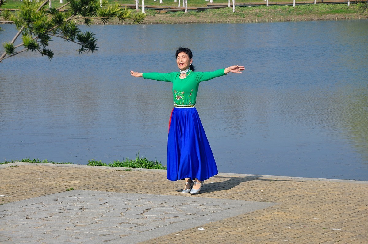 春上树梢头（续）