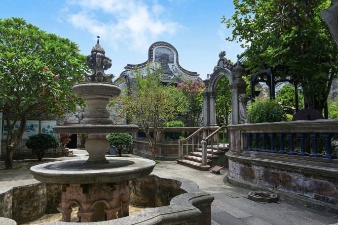 令人止步的百年古宅，可以说是当时极尽奢华的宅邸——呜石花园