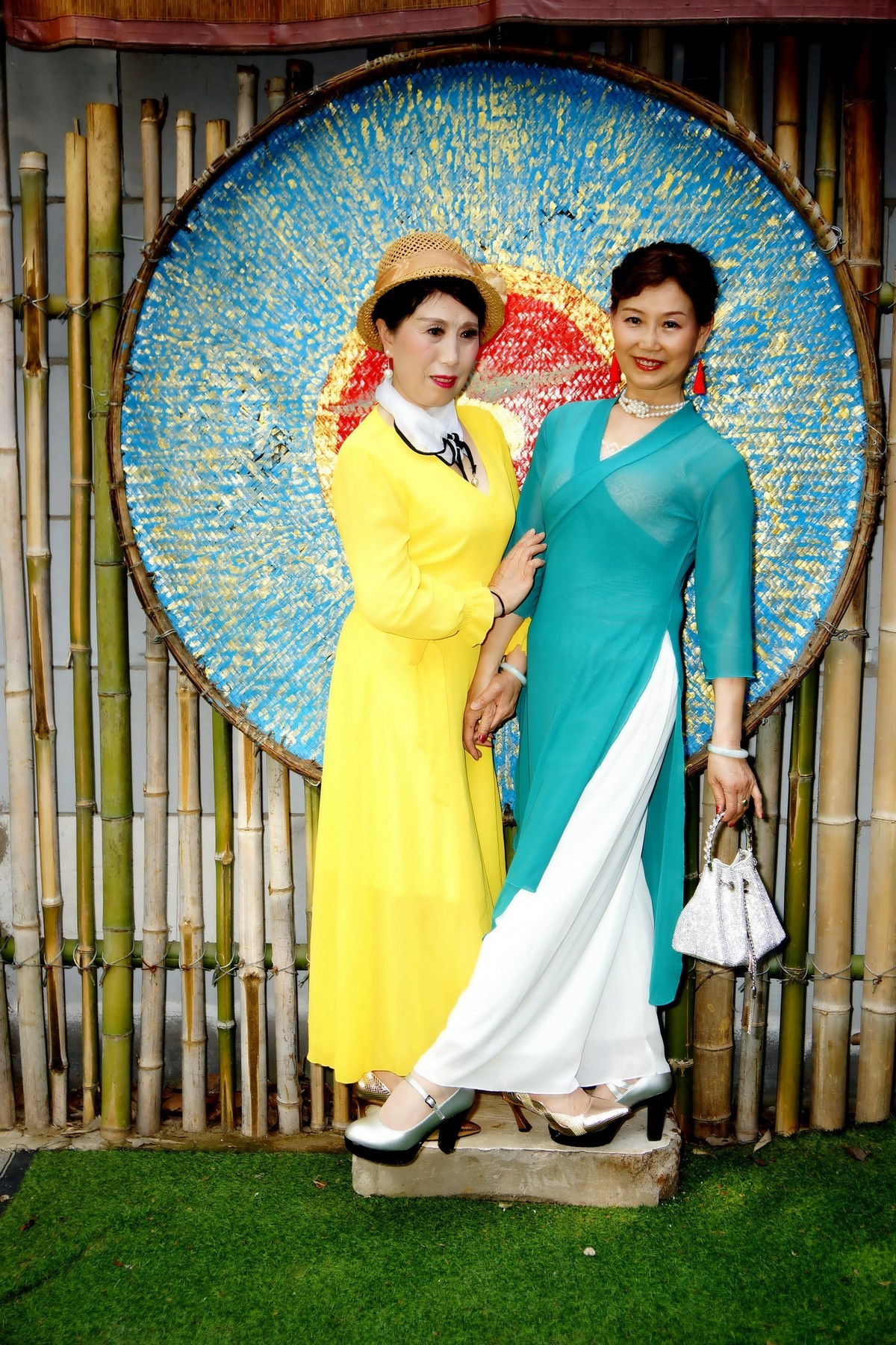 环境人像---寂静的小山村！