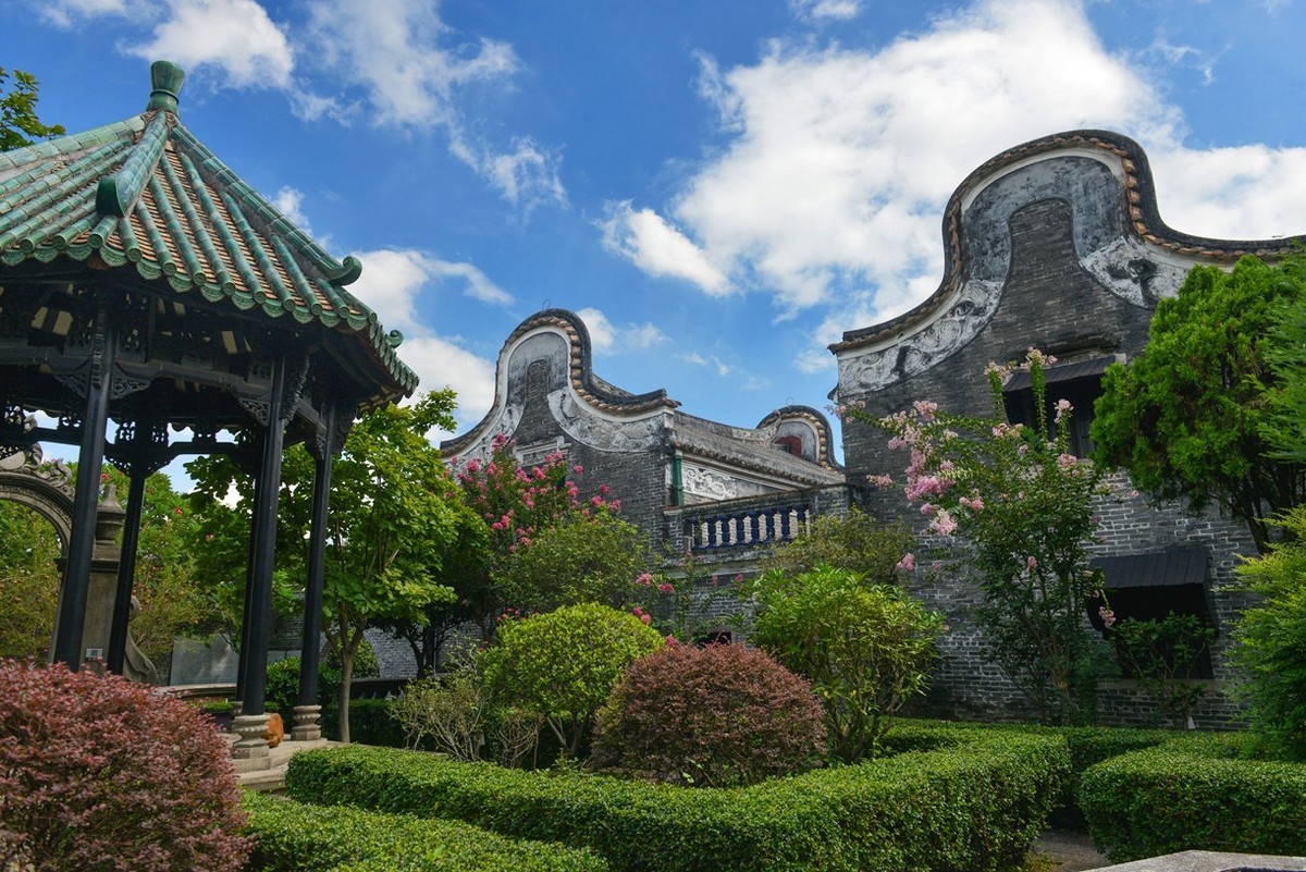 令人止步的百年古宅，可以说是当时极尽奢华的宅邸——呜石花园