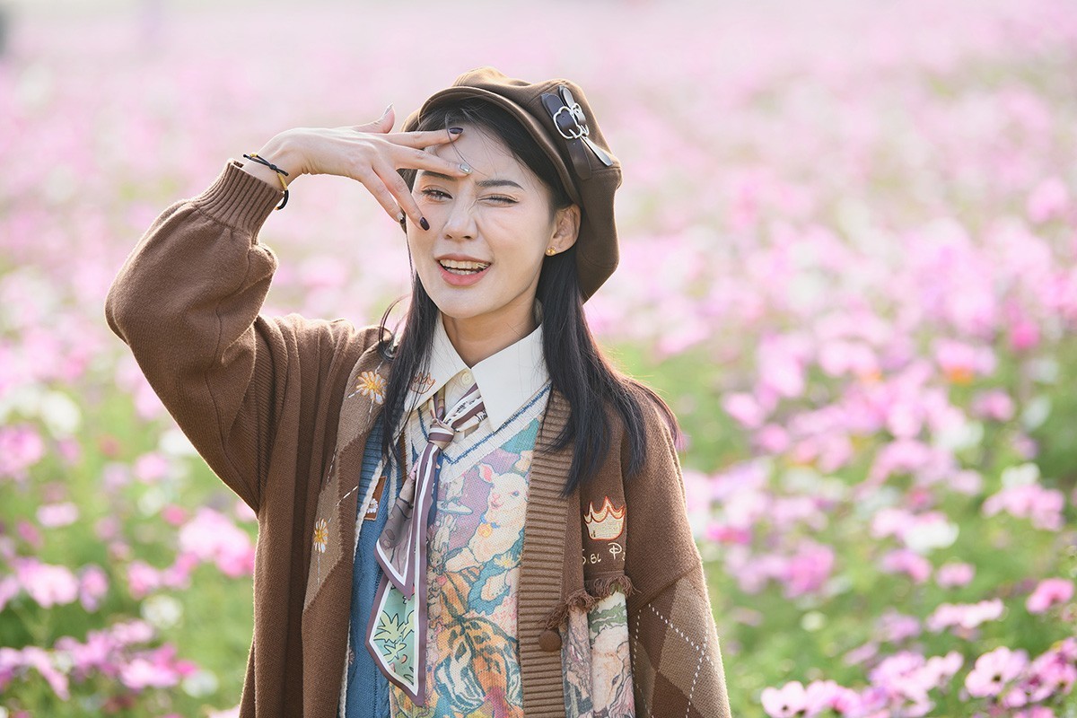 格桑花海俏佳丽