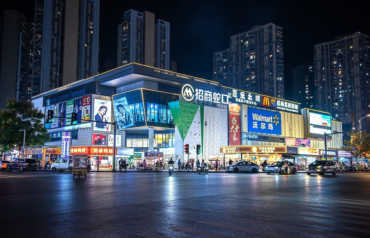 新换的24-70一代镜头到手后试夜景