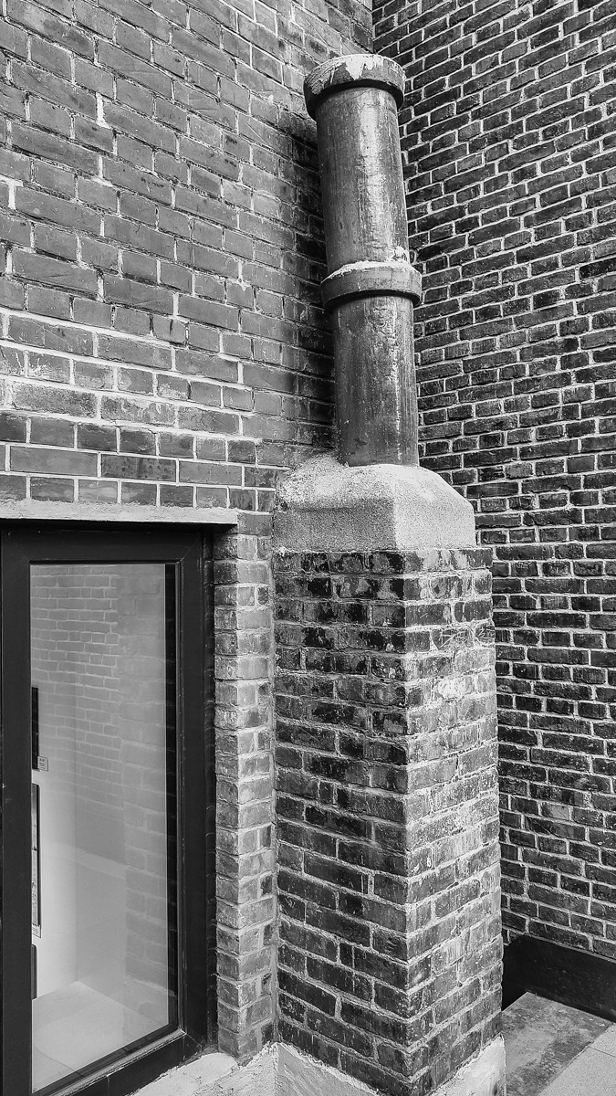 黑 白 味 的 东 关 街 （ 四 ）