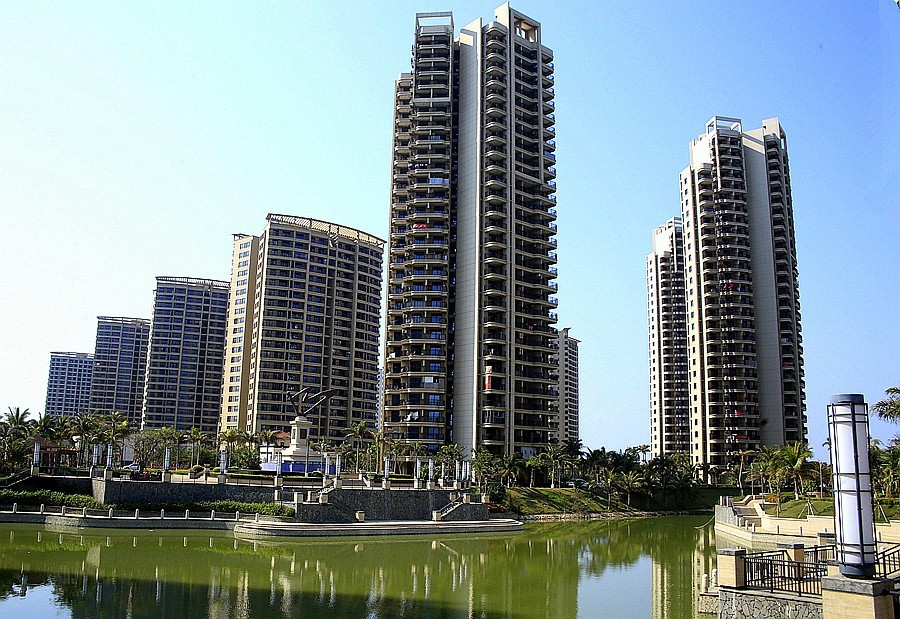 《不老松：忆海南游记》21.02.14海景楼上观长島兰湾小区美景！