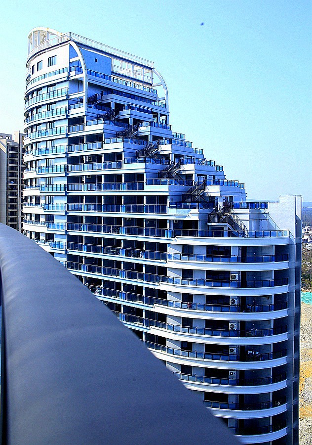 《不老松：忆海南游记》21.02.14海景楼上观长島兰湾小区美景！