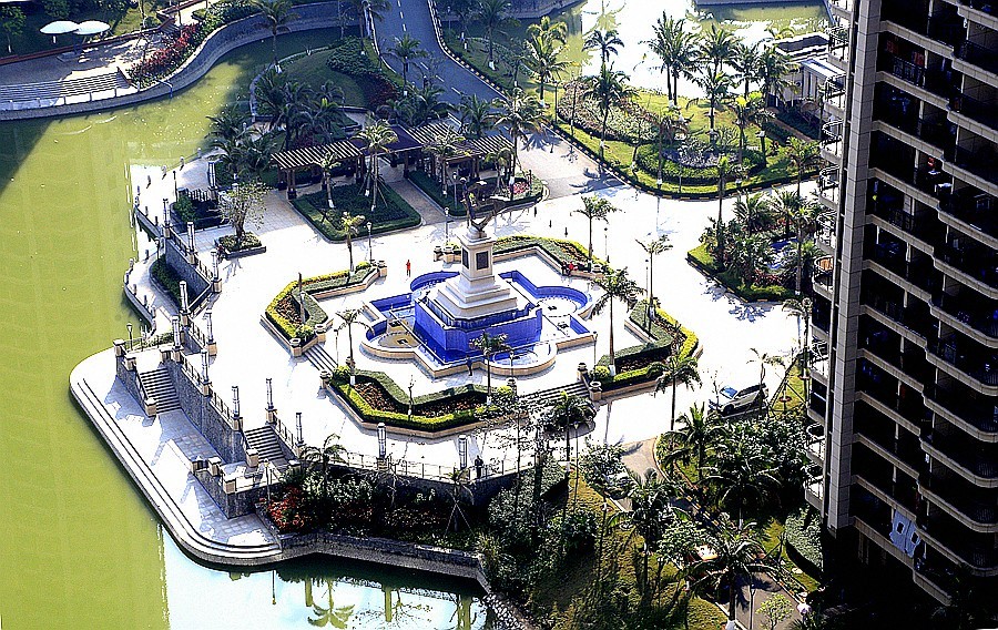 《不老松：忆海南游记》21.02.14海景楼上观长島兰湾小区美景！