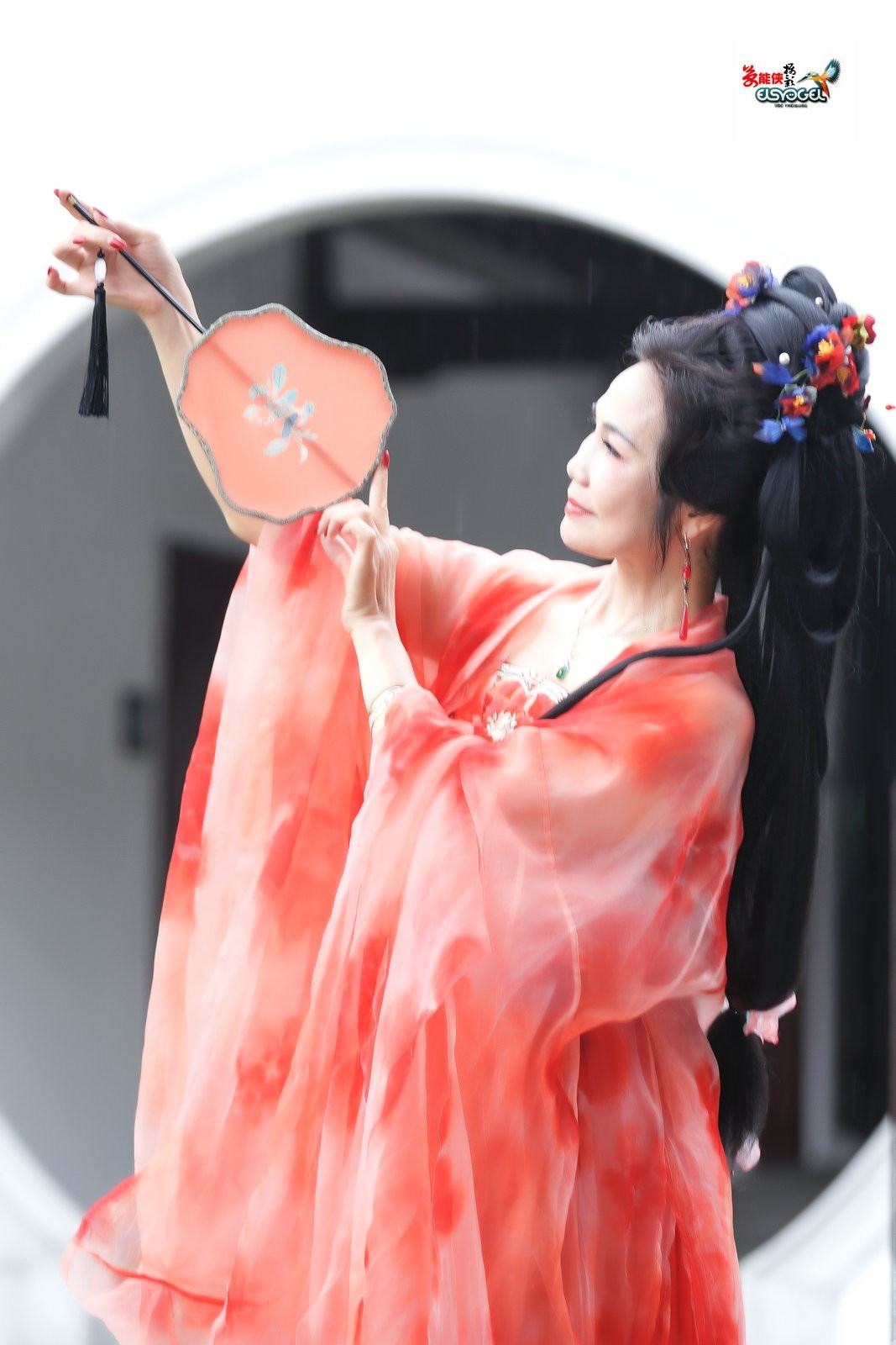 【古风红衣美女】---雯雯