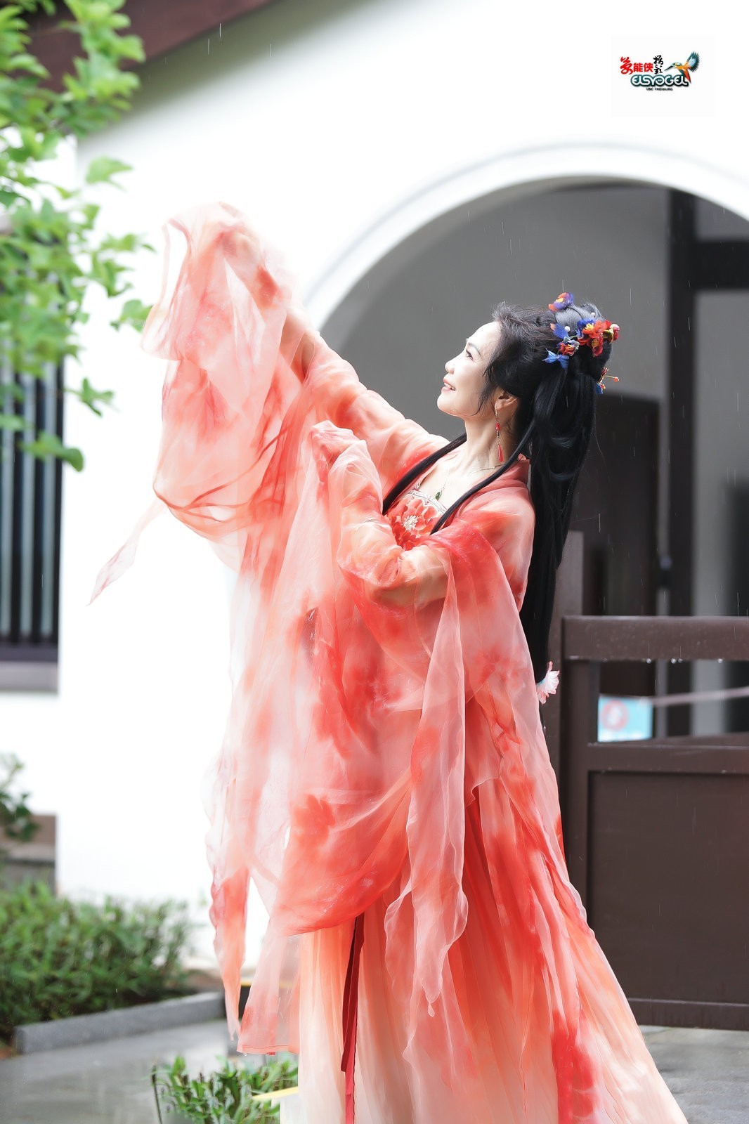 【古风红衣美女】---雯雯