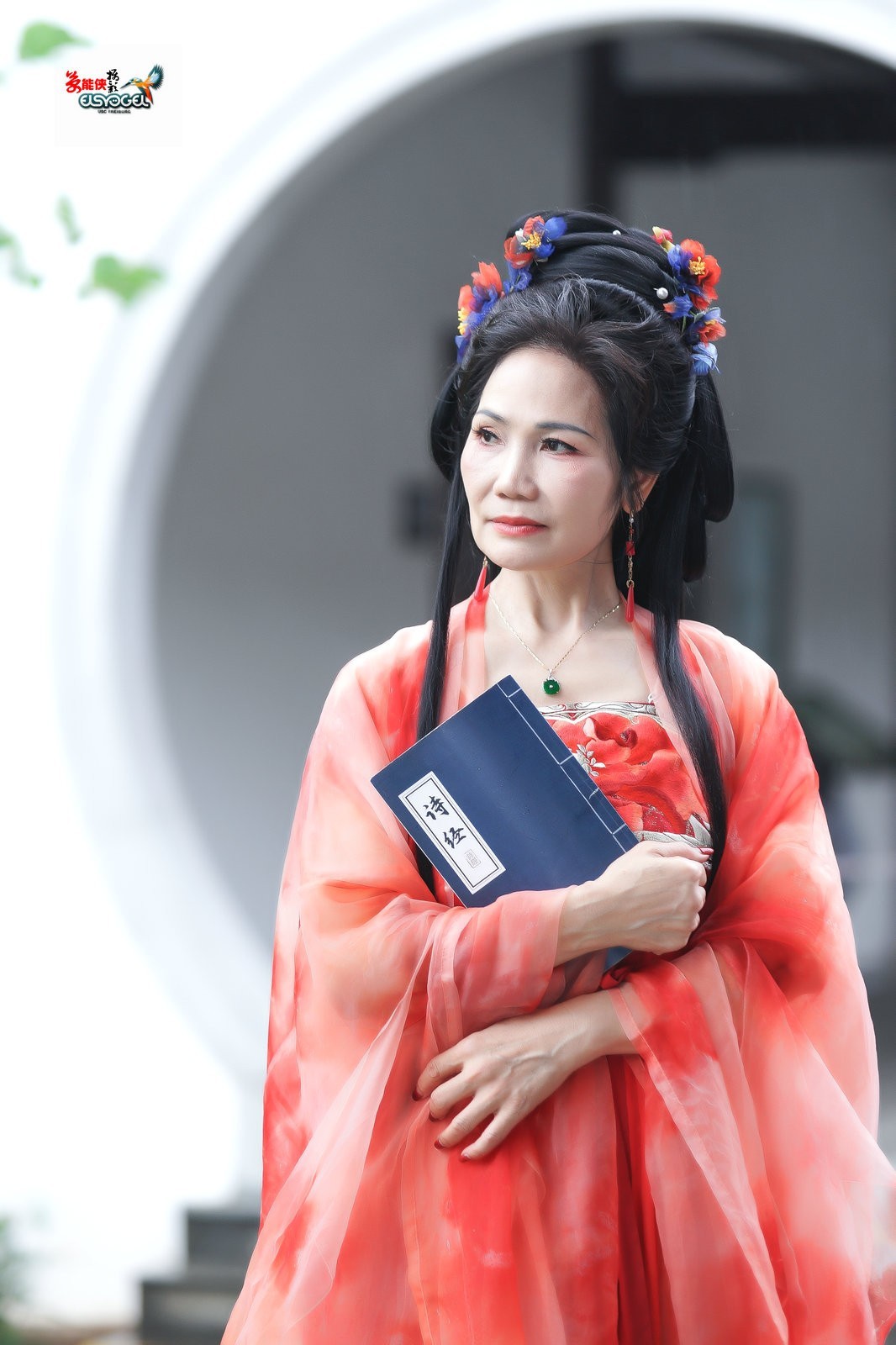 【古风红衣美女】---雯雯