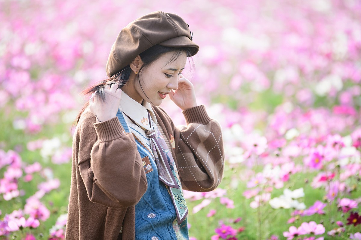 格桑花海俏佳丽