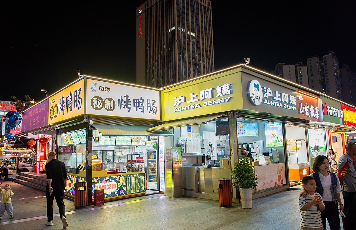 新换的24-70一代镜头到手后试夜景