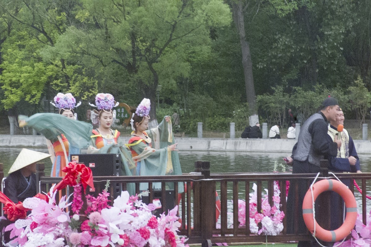 五一节的太原市龙潭公园之八