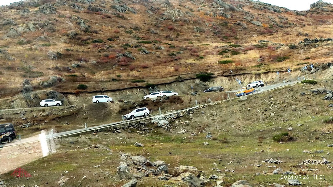 新疆最美雅丹地貌|五彩滩       周鸣天