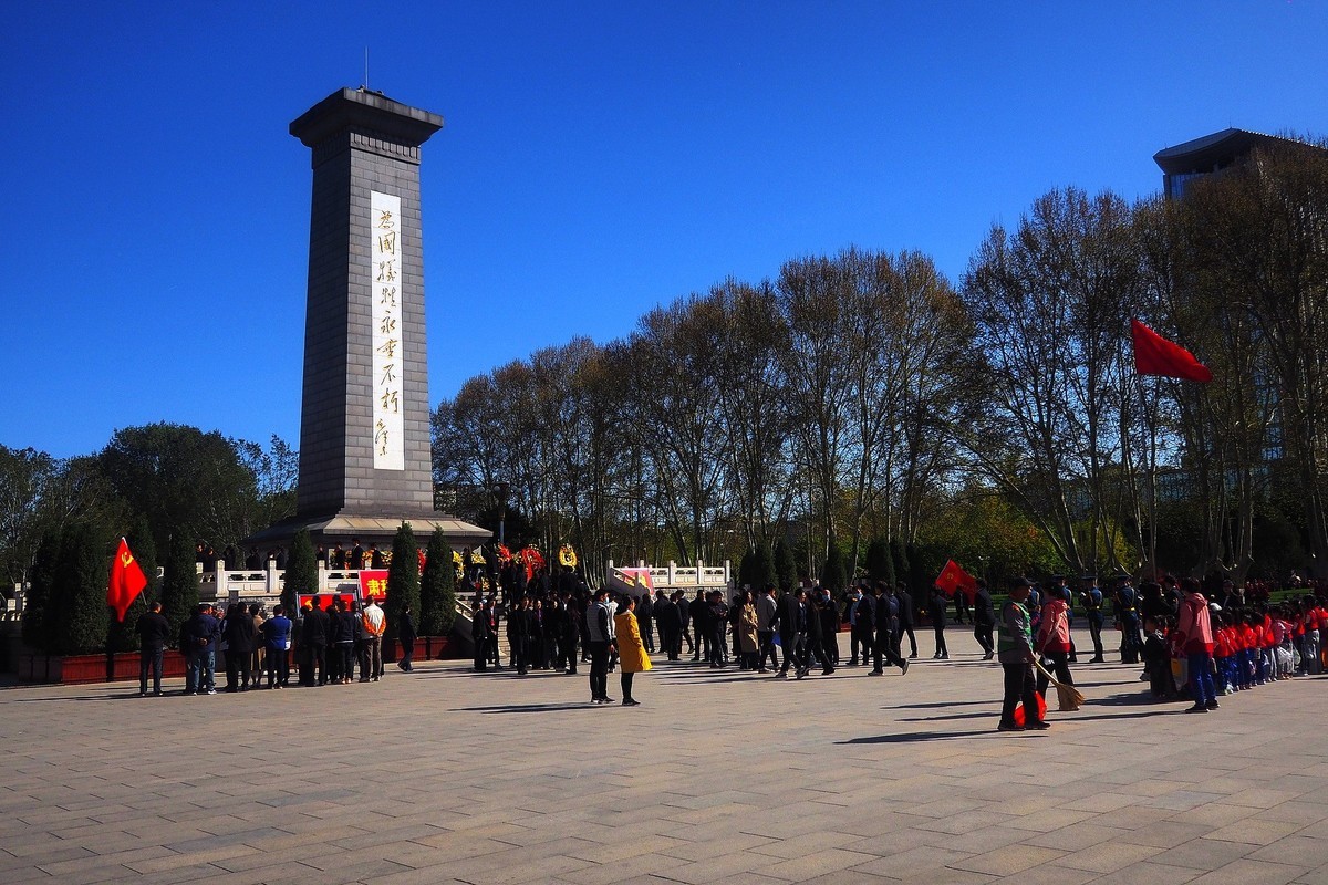 清明祭英烈 传承爱国情