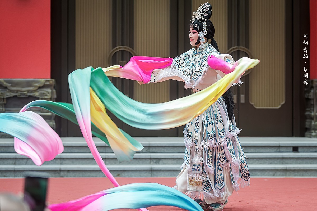舞台摄影：《川剧舞蹈·长绸舞》
