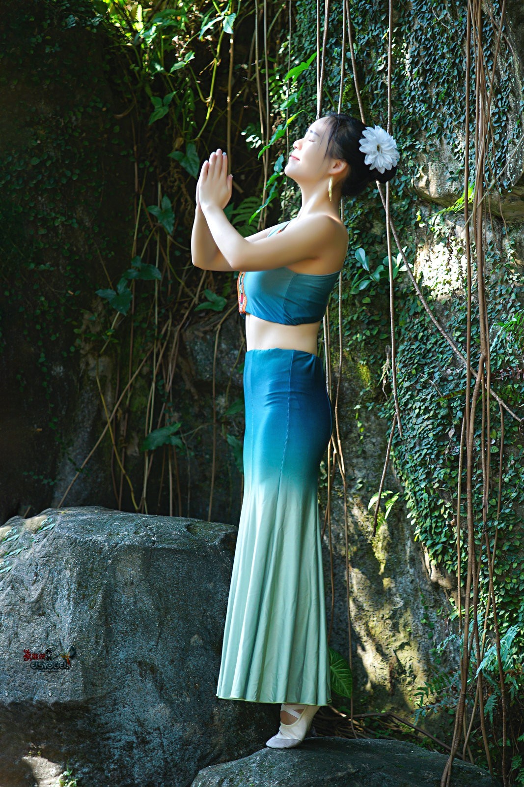 【青绿傣族少女】---佳佳