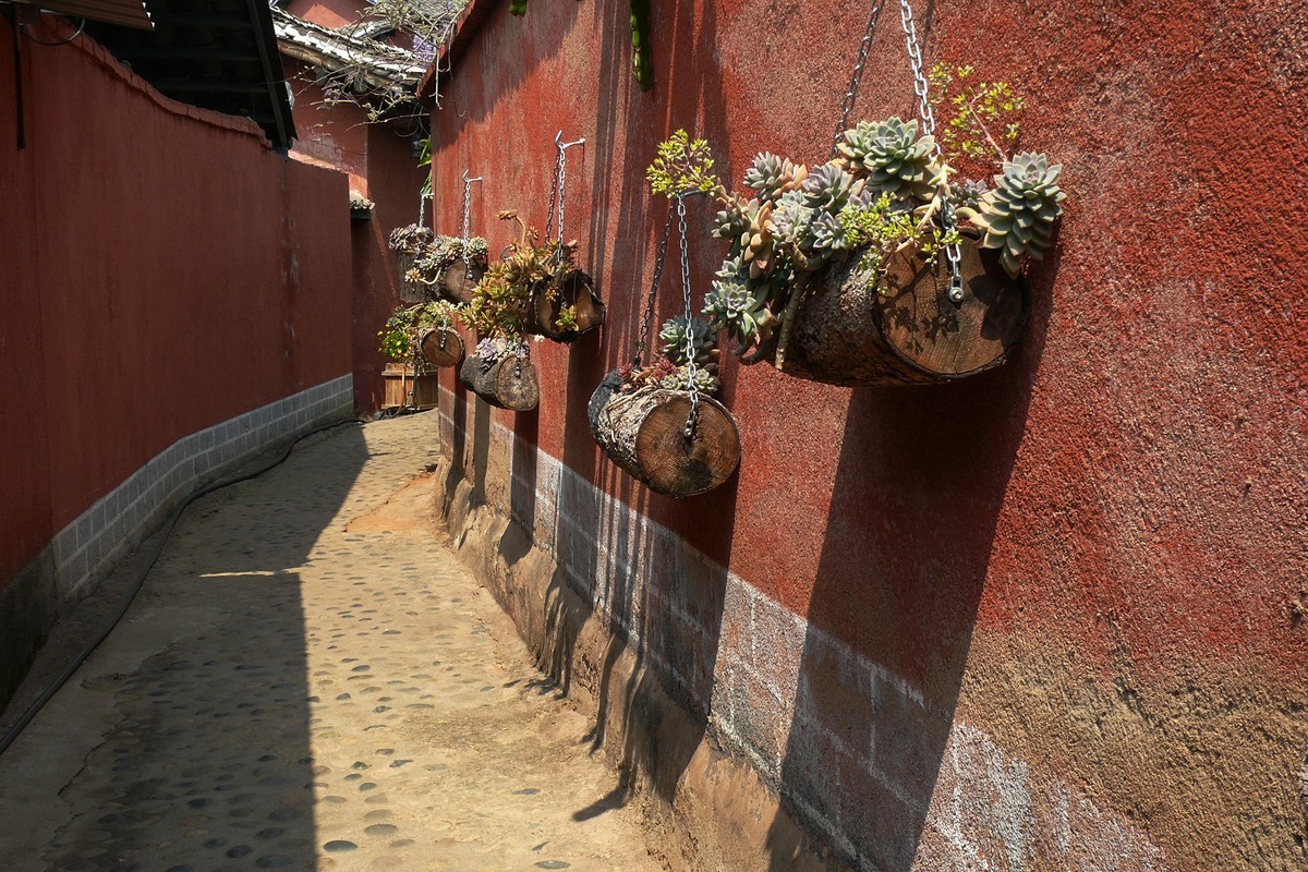 姊妹节逛迤沙拉村