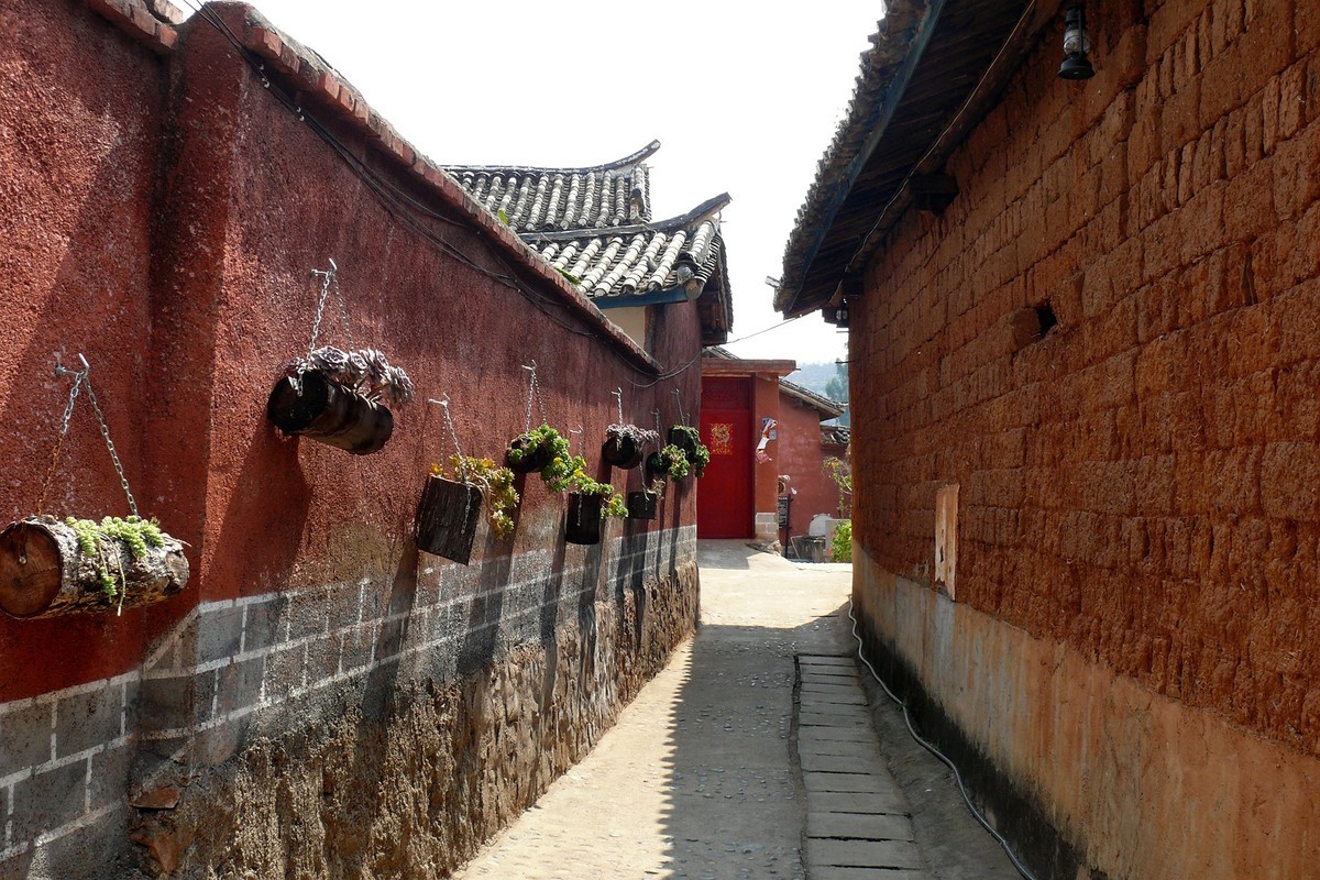 姊妹节逛迤沙拉村