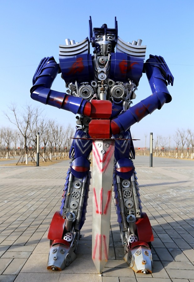 《不老松：纪实摄影》儿童们最喜欢的：变形金钢！