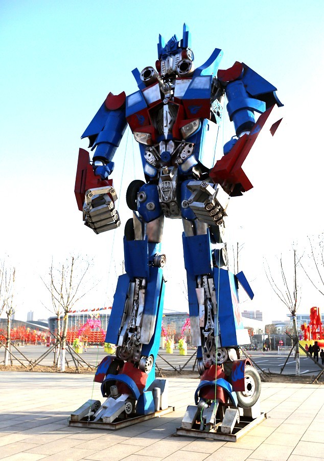 《不老松：纪实摄影》儿童们最喜欢的：变形金钢！ (2