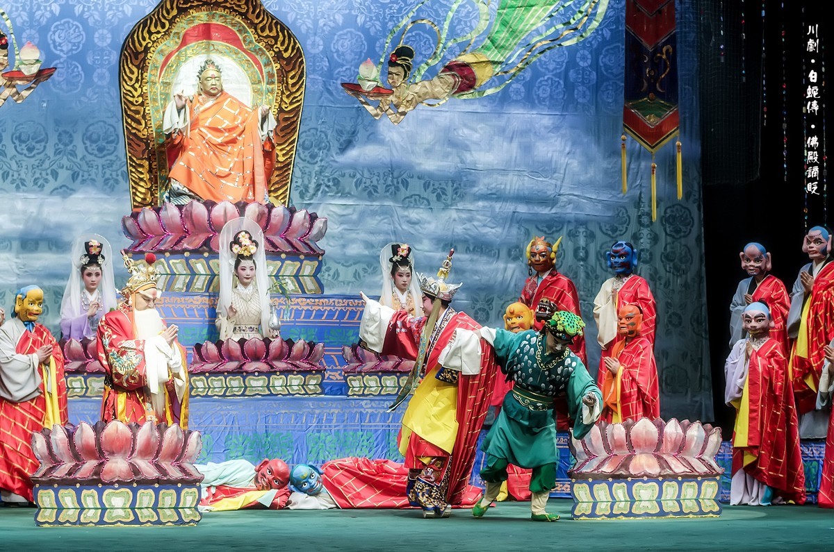 传统川剧《白蛇传 》之（佛殿谪贬）