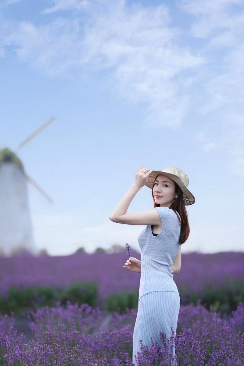 熏衣草中人像--长沙月亮岛1