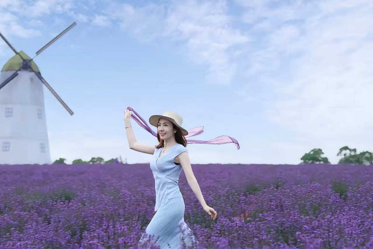 熏衣草中人像--长沙月亮岛1