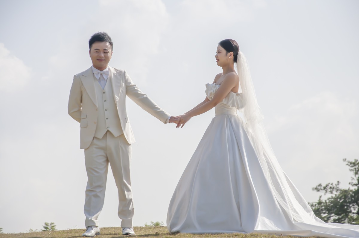 # 向版主求精 # 婚纱照新婚快乐