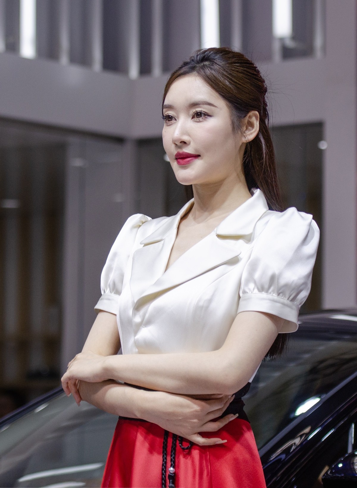 天津国际汽车交易会上的美女车模
