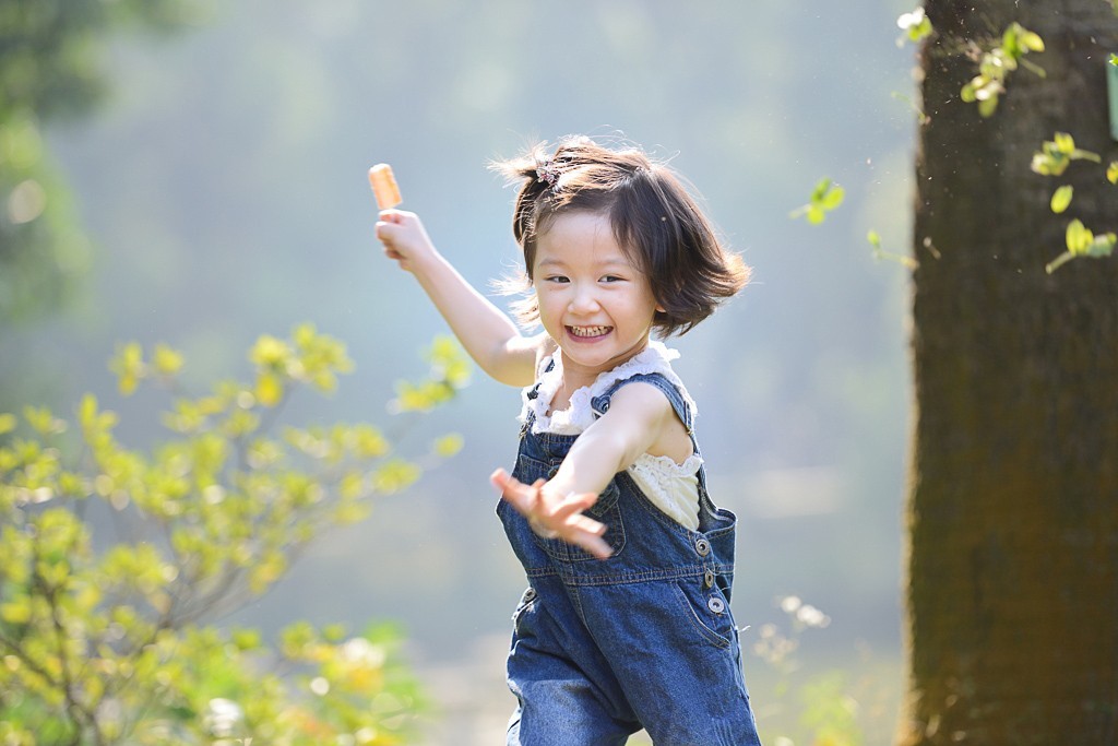 【快乐的小女童】2