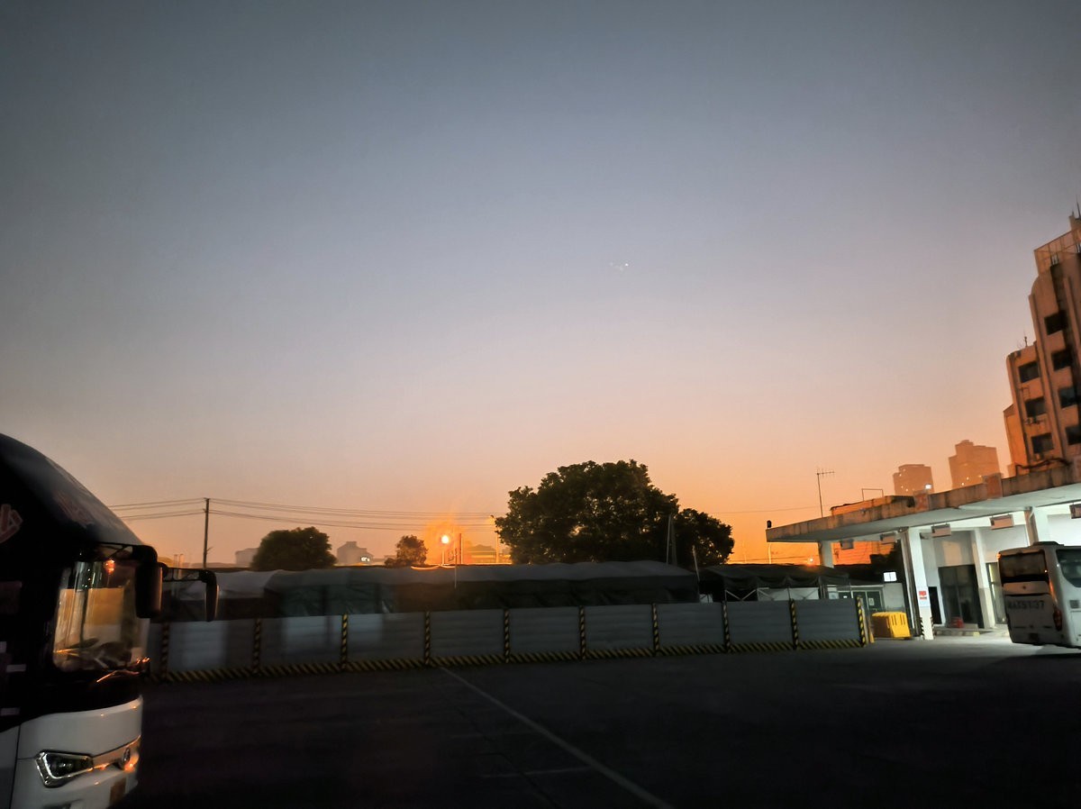 漫步星城 走街串巷（618）晨曦