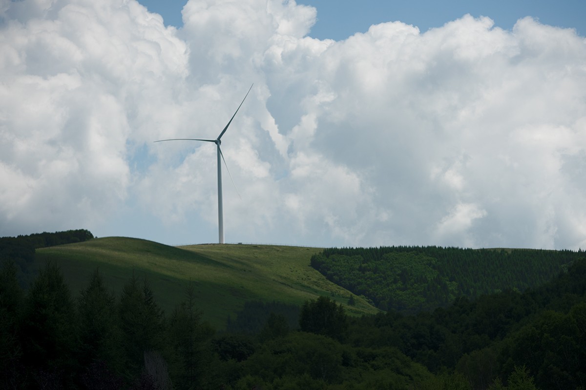 坝上正午的天空