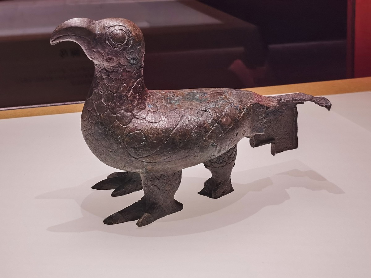 廣 東 省 博 物 館 掠 影