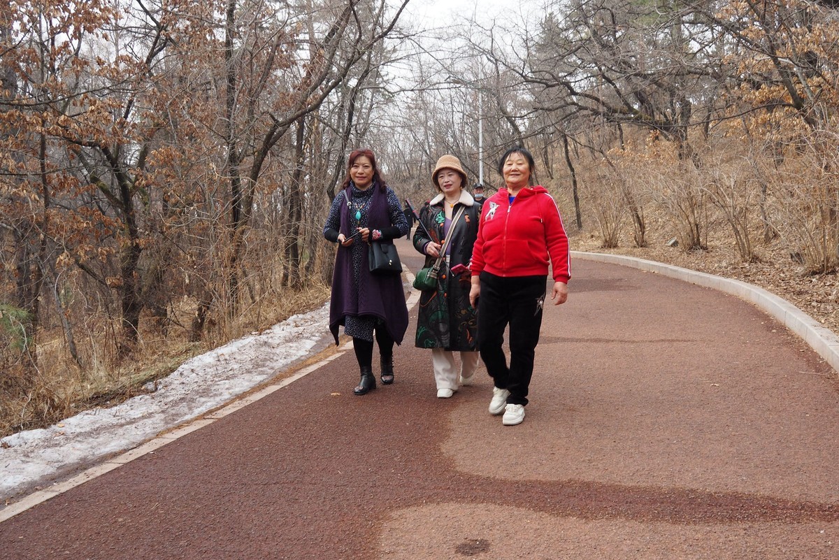 迎三八——北山游拍（续2）