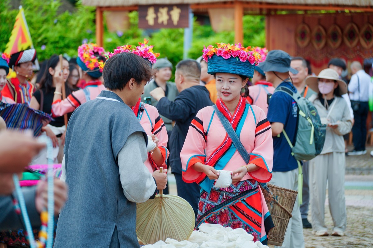 “茶和天下共享非遗”2024中国传统制茶技艺及其相关习俗展活动五