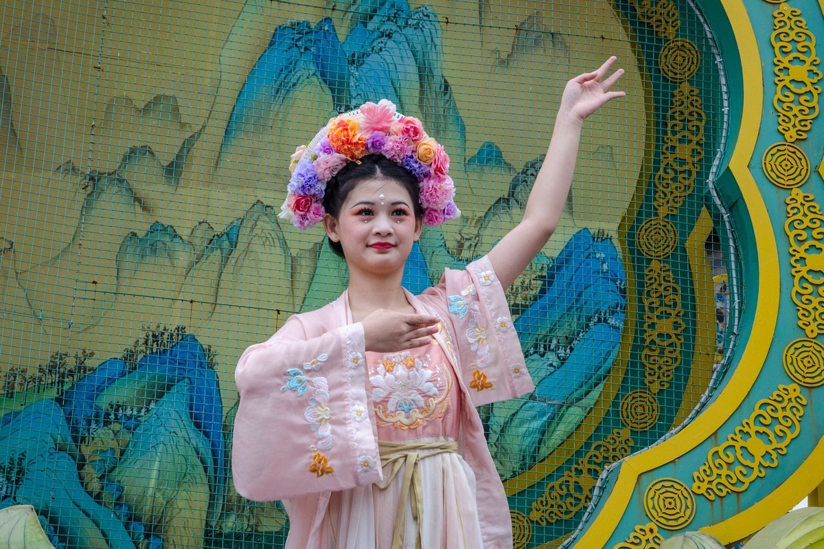 灯会演出人像（十六）