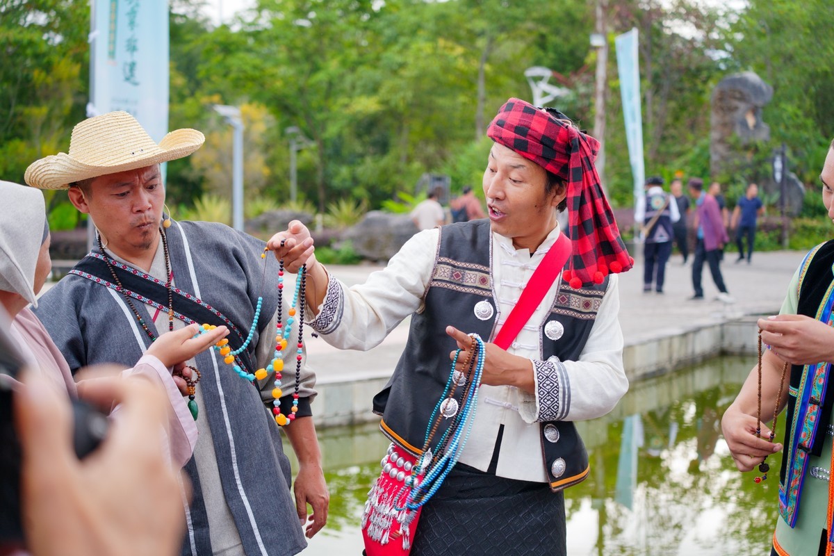 “茶和天下共享非遗”2024中国传统制茶技艺及其相关习俗展活动五