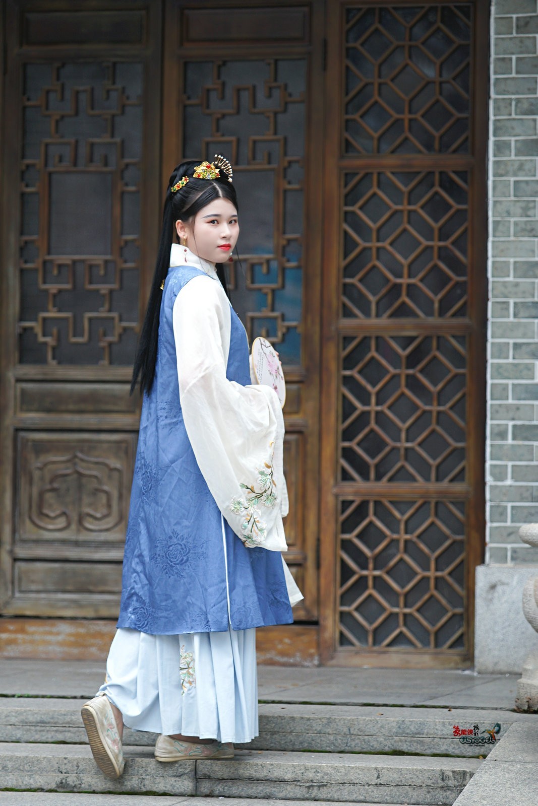 【古装汉明少女】---白覃