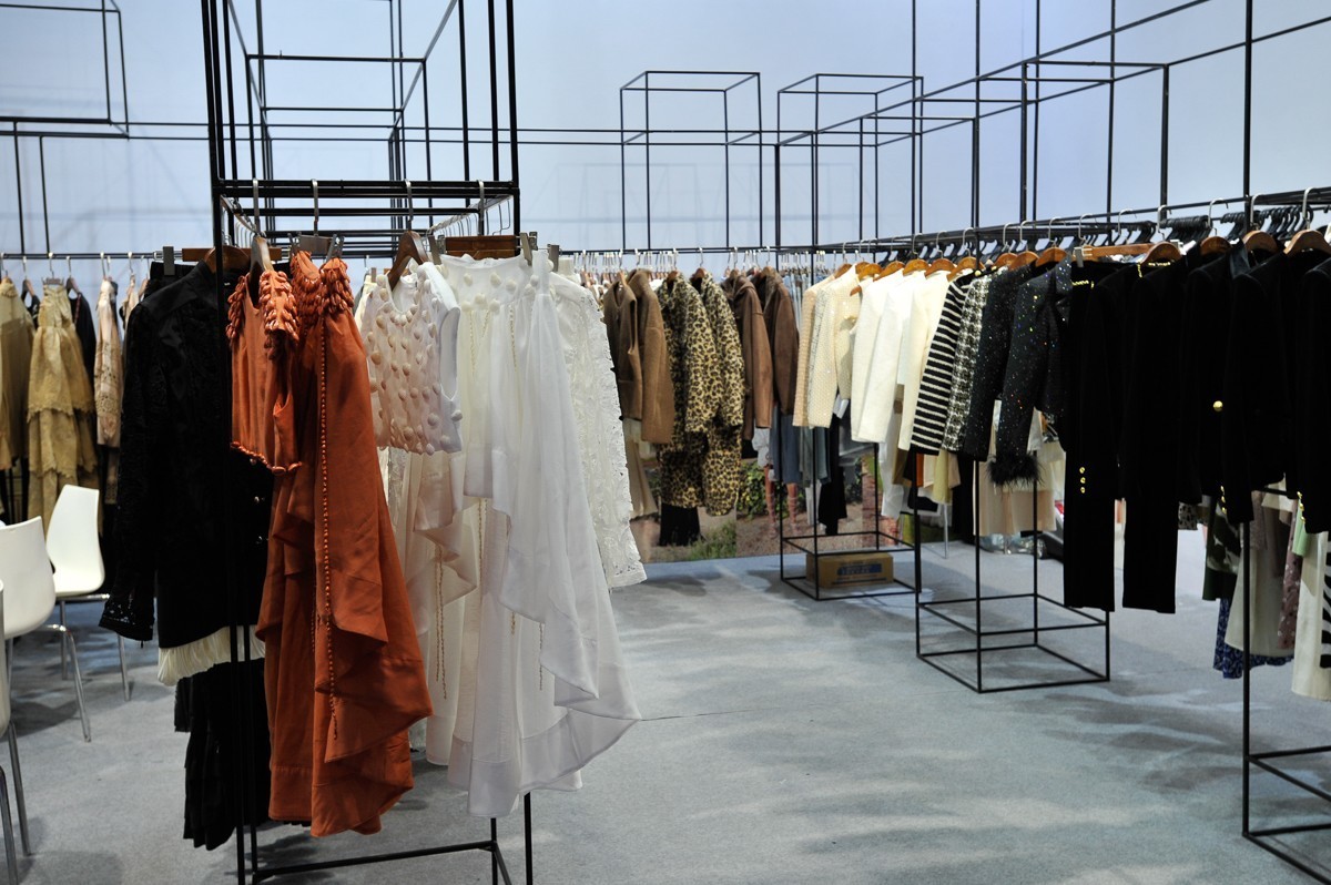 P档，对黑色把握得很好