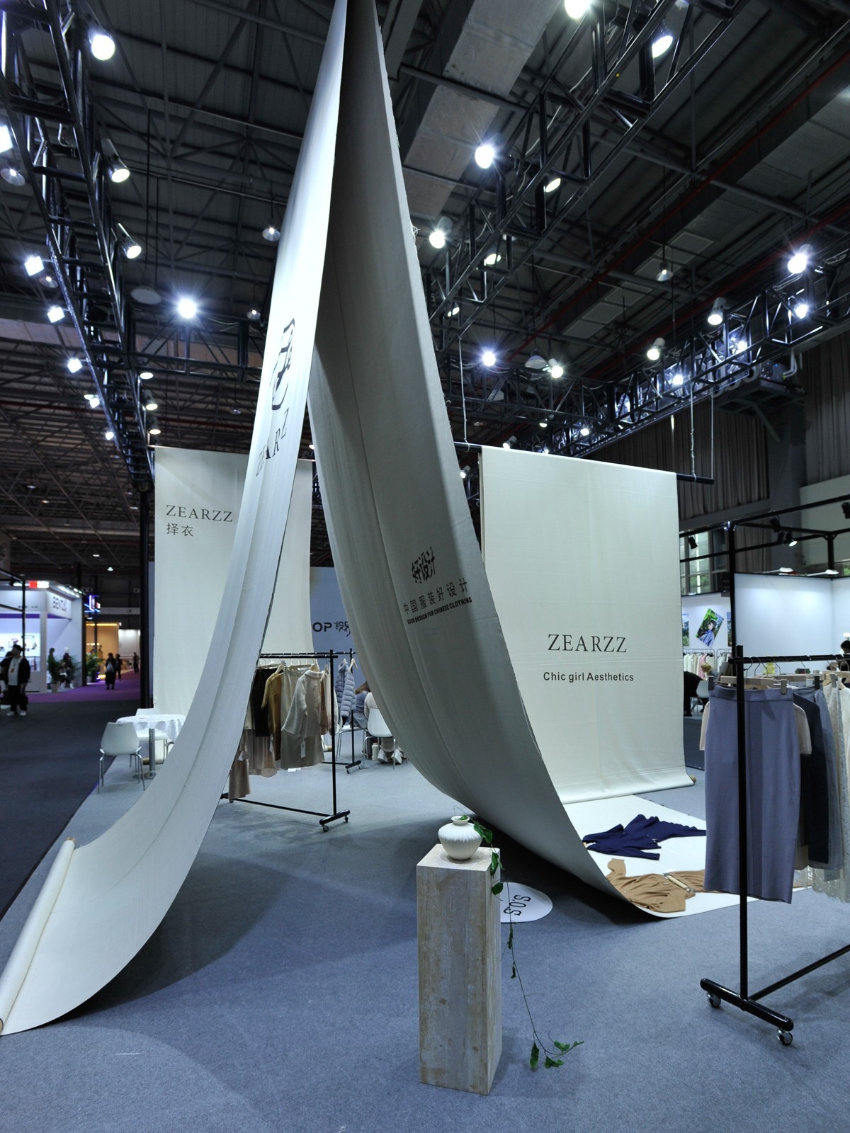 P档，对黑色把握得很好