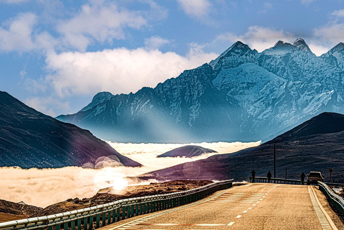 行走在318国道--新都桥段【10】