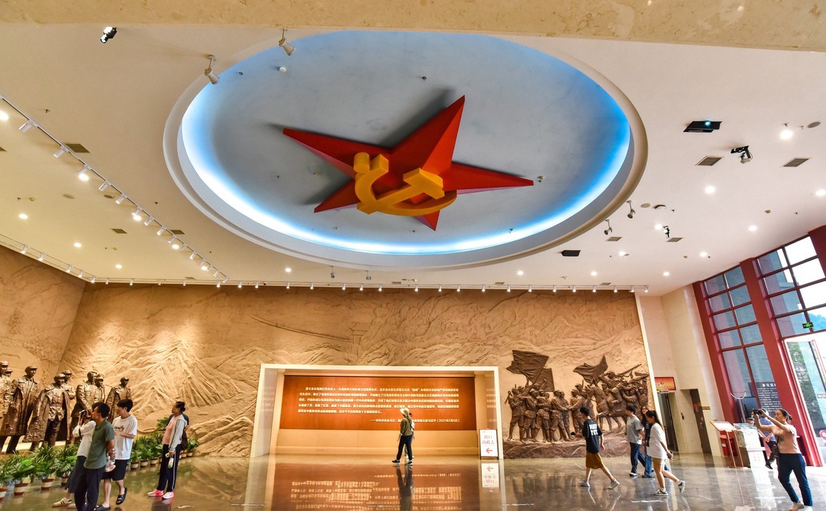 参观遵义会议旧址1